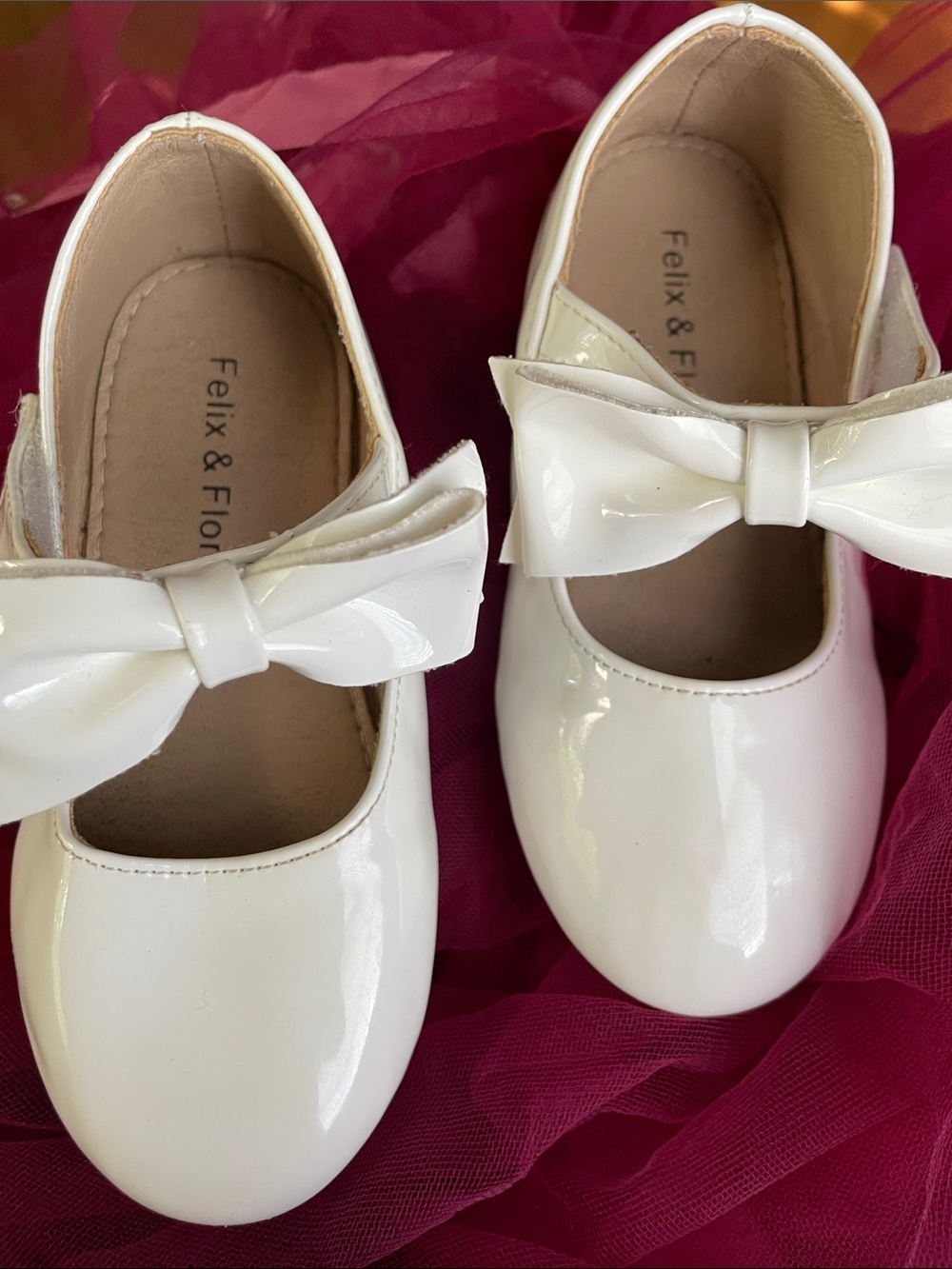 Felix & Flora Girls' White Patent Bow Strap Dress Shoes size 8